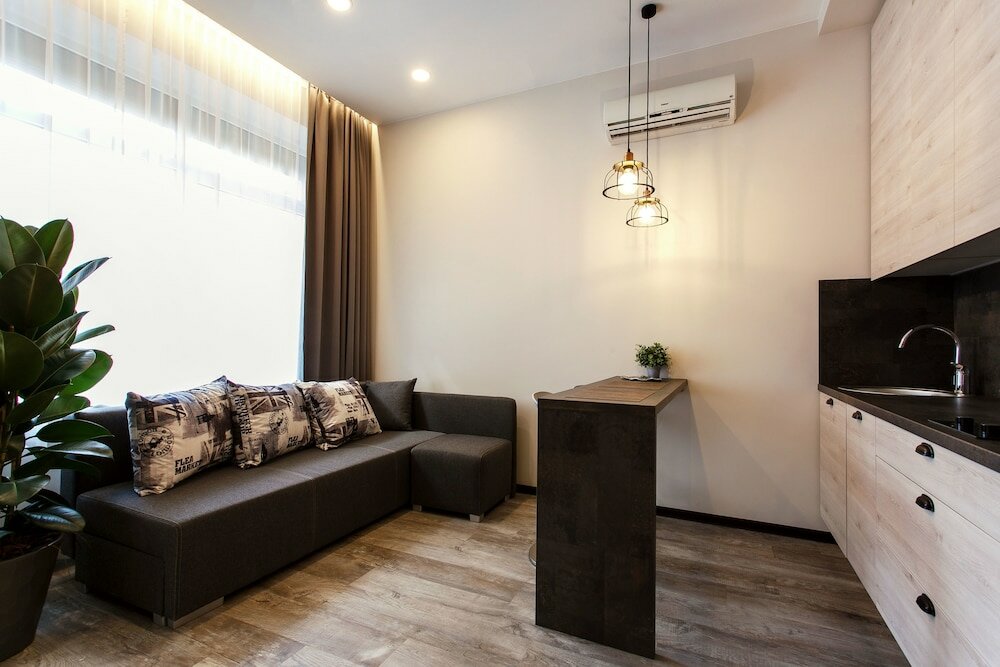 Фото Апартаменты Old Town Trio