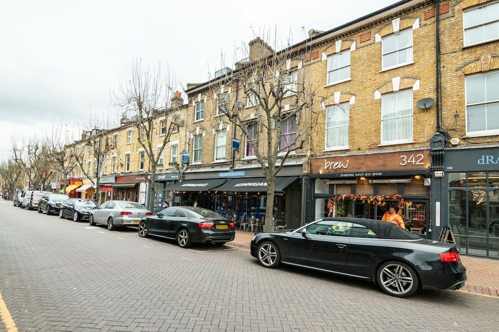 Фото Immaculate Designer Home in Wandsworth