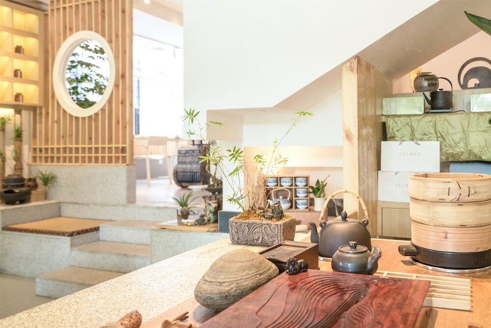 Фото Zen Tea House Elephant Trunk Hill Park