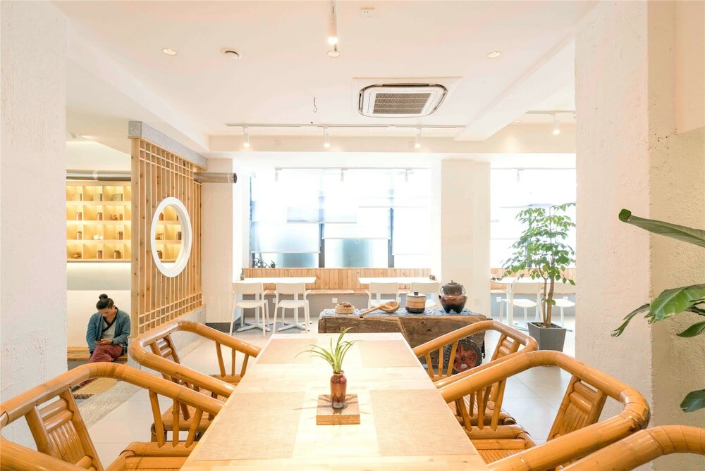 Фото Zen Tea House Elephant Trunk Hill Park