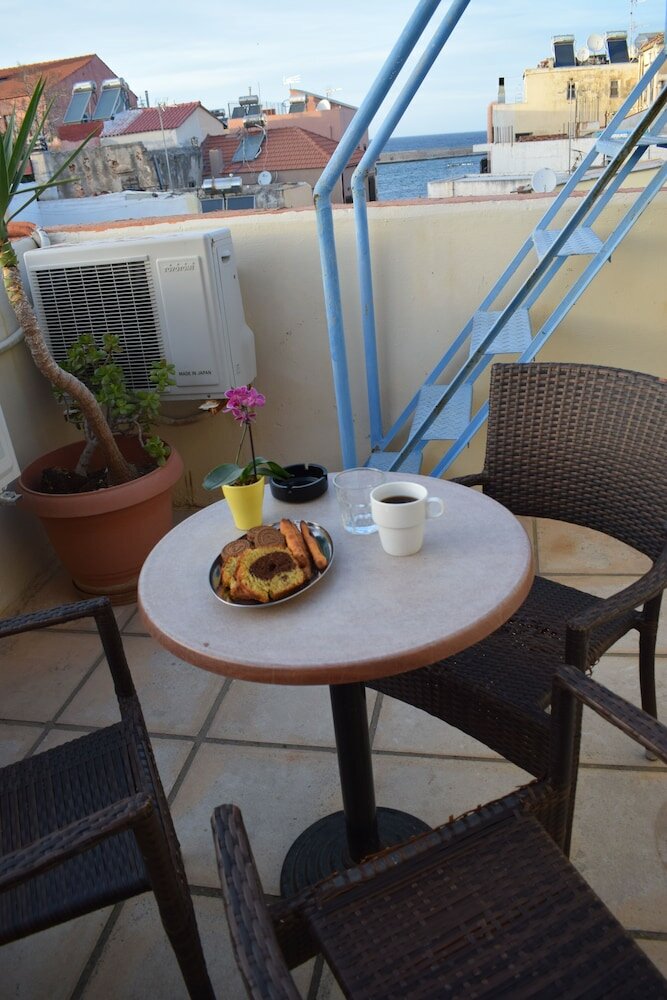 Фото Artemis Rooms Chania