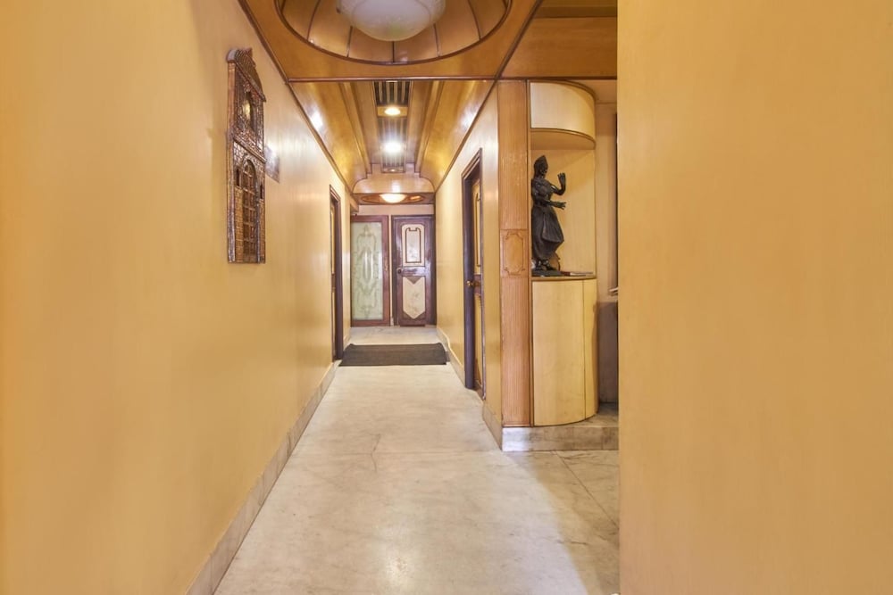 Фото Hotel Pushpak International