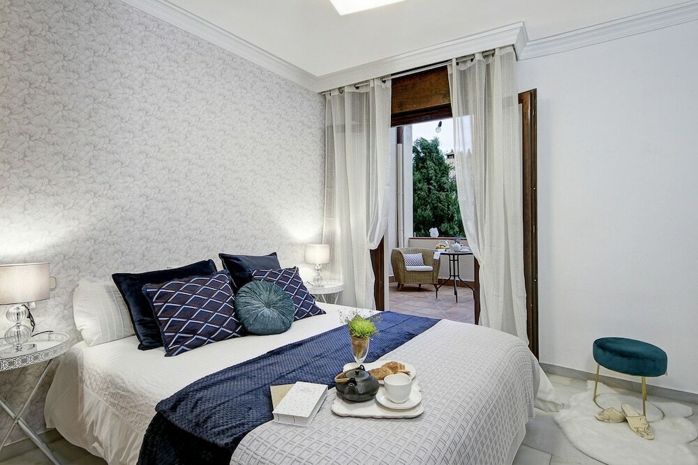 Фото Alhambra Penthouse 2 Private Terraces Parking Free