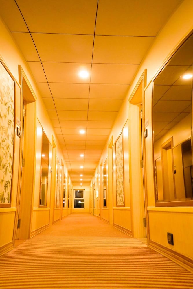 Фото Kyriad Hotel Nashik