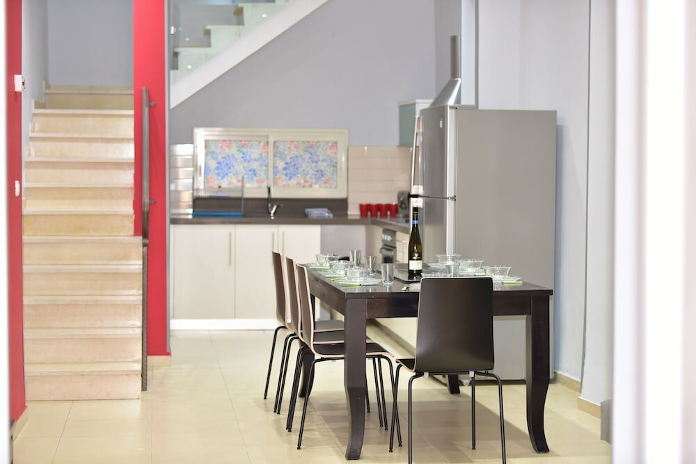 Фото Stunning House in Jerusalem City Center