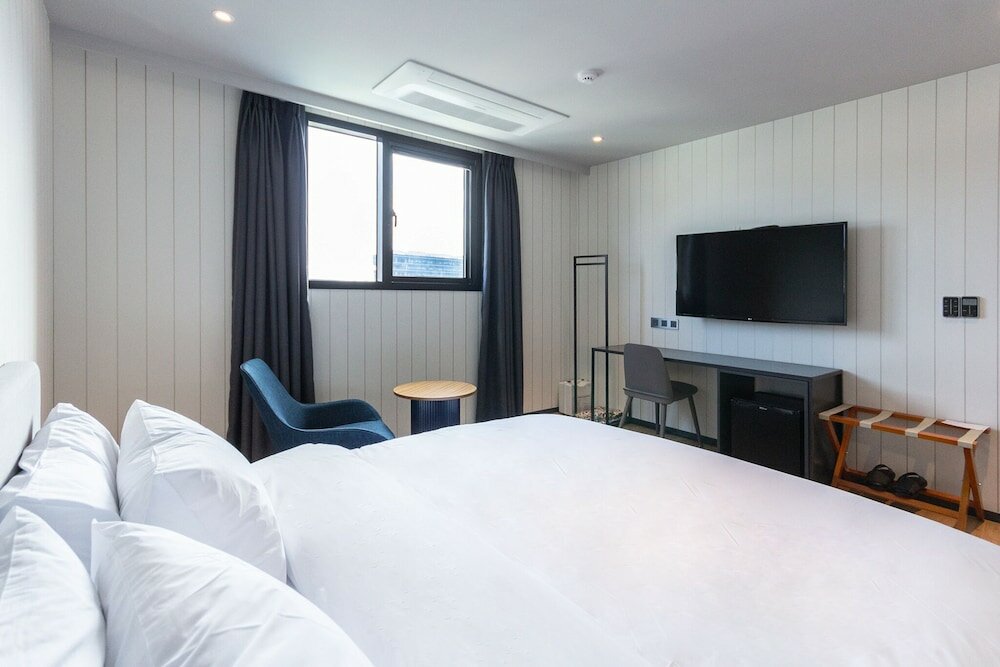 Фото Brown Dot Hotel Geoje