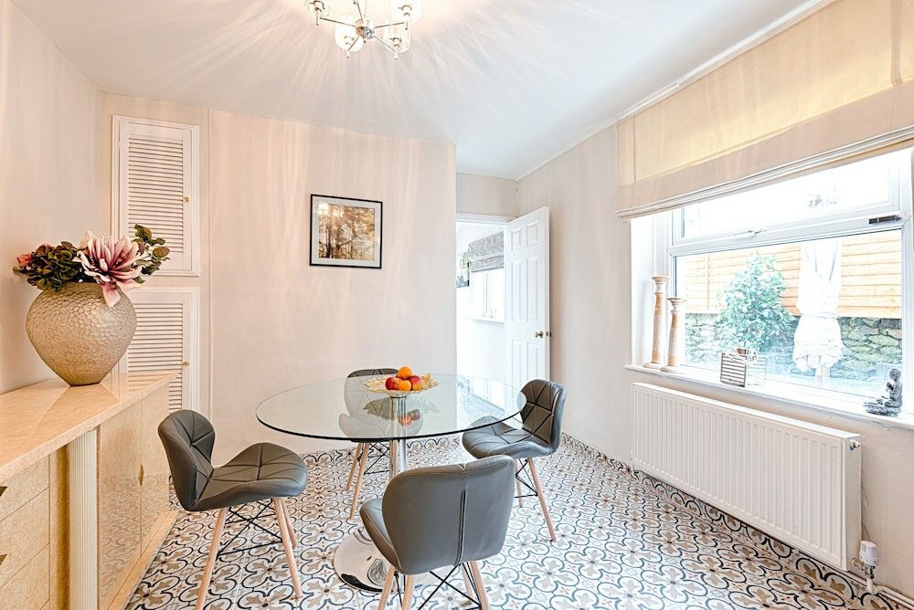 Фото Willows-Cardiff Guest House