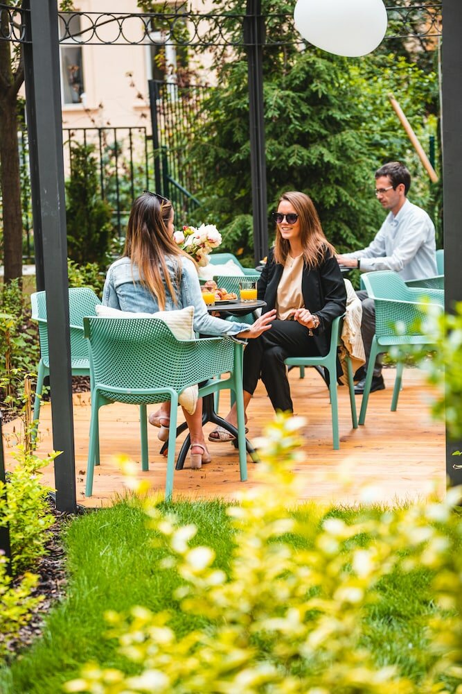 Фото Empirent Garden Suites