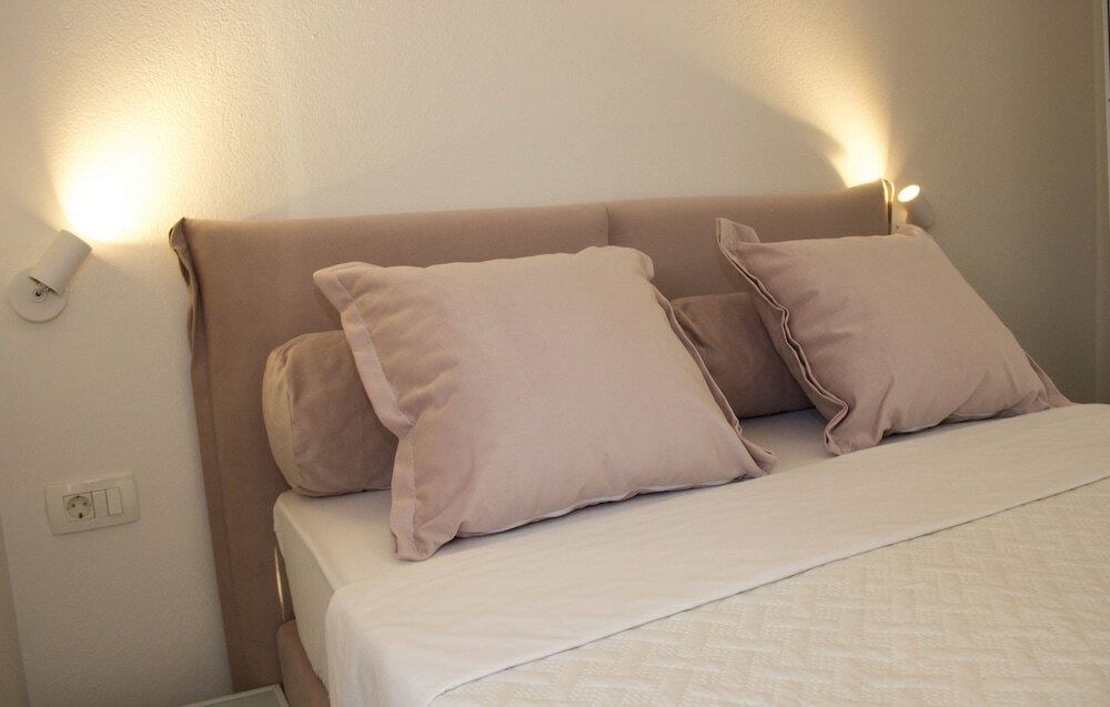 Фото Apartments Karla