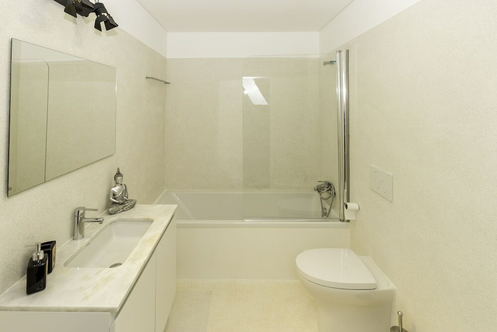 Фото Guest H4u Bonjardim Pop Art City Center