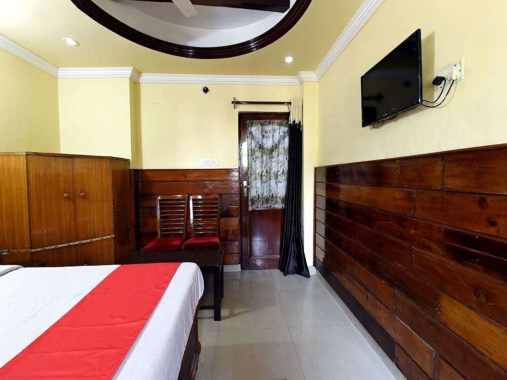 Фото Oyo 19541 Hotel Jammu Palace