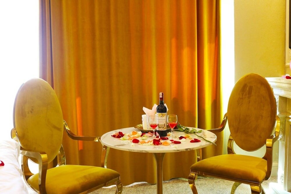 Фото Elegance Hotel