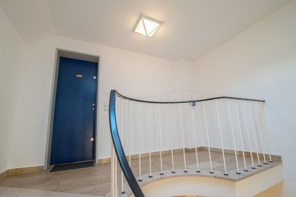 Фото Sunny Penthouse in City Center