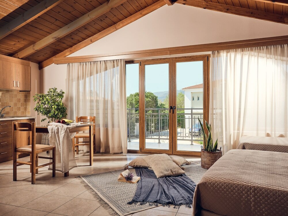 Фото Alkyonis Hotel