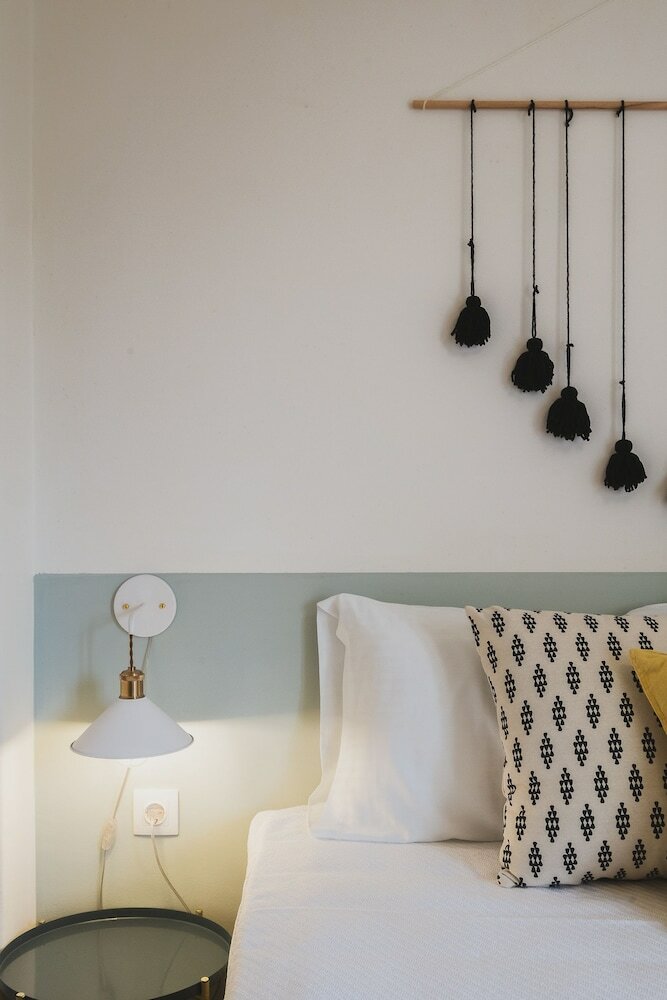 Фото Mid-Century Modern Villa Vintage Charm