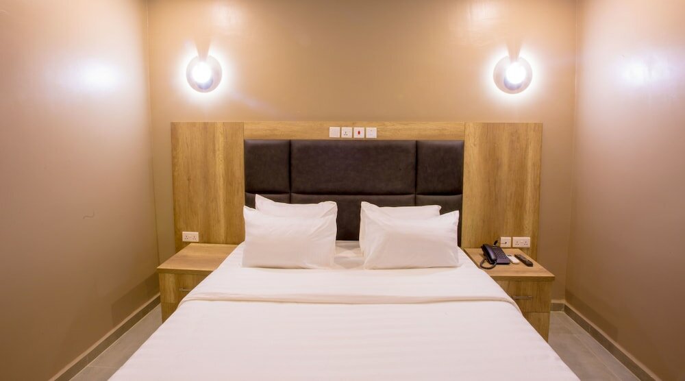 Фото Ivana Suites