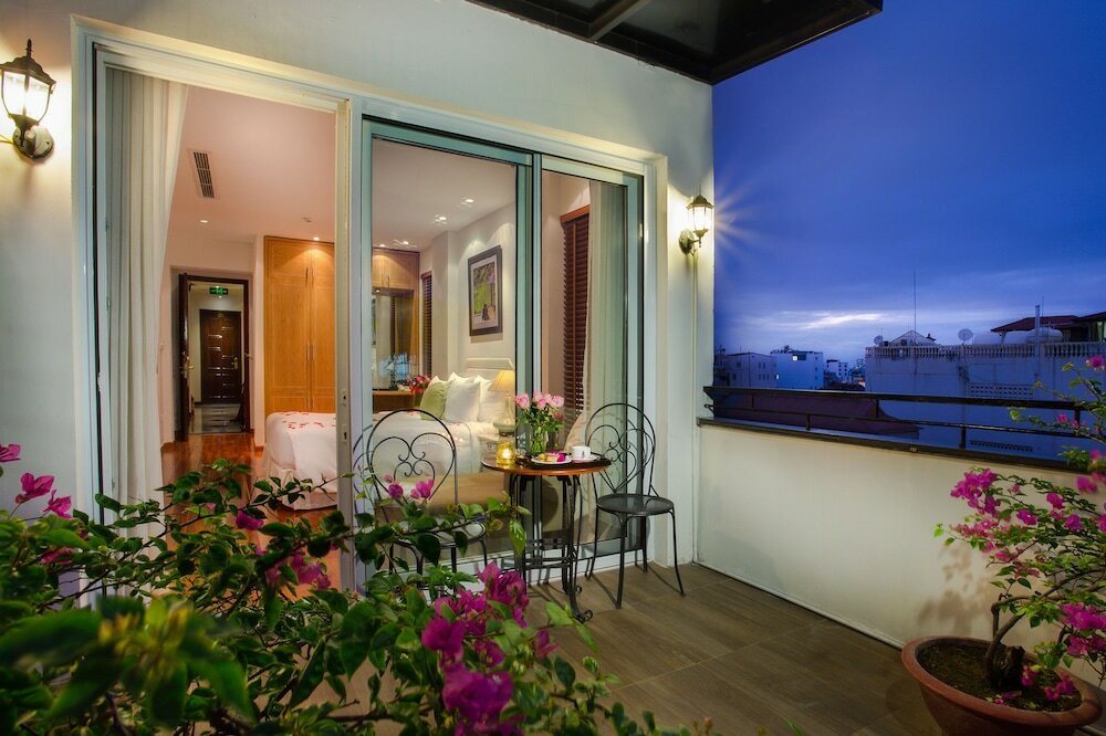 Фото Mercury Central Hotel Hanoi