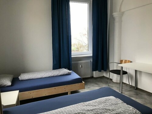Хостел Monteurzimmer Göppingen - Hostel в Гёппингене