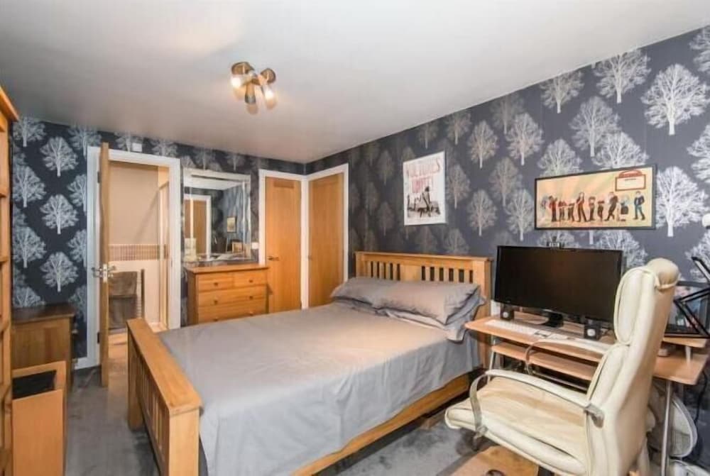 Фото Oxford Street 5 Bedroom Townhouse