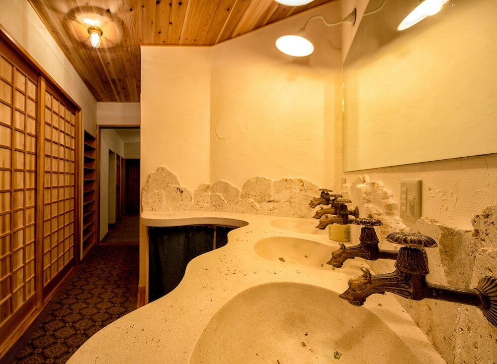 Фото Twin Dome Ryugu