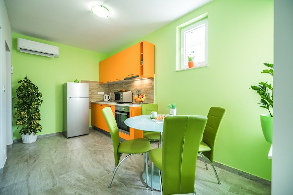 Фото Apartments Sunshine Home