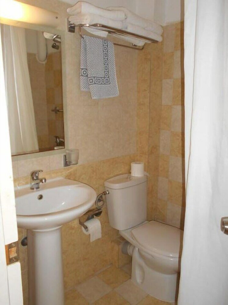 Фото Galaxy Hotel