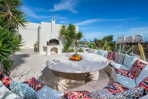 Апартаменты Indigo Luxury Mansion в Картерадосе