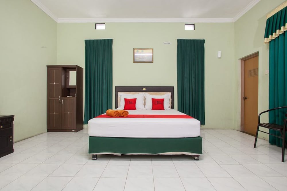 Фото RedDoorz Syariah @ Janti Malang