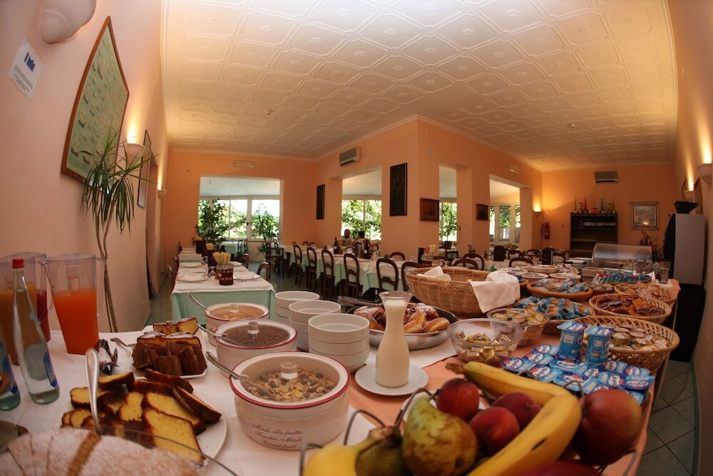 Фото Hotel Lo Scirocco