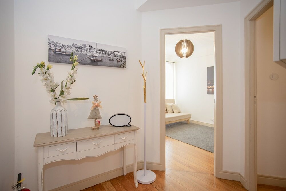 Фото Liiiving in Porto Light Spacious Apartment