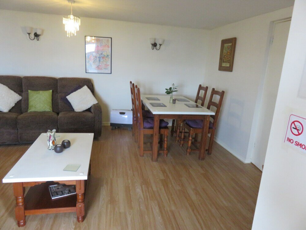 Фото The Coach House Self Catering Apartments