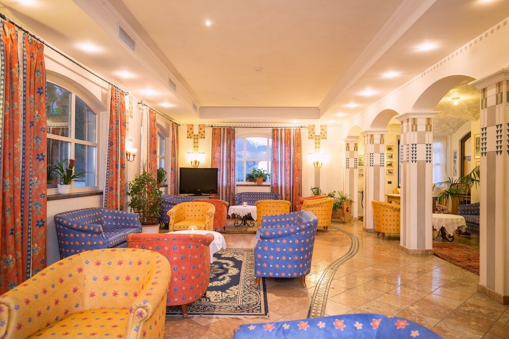 Фото отеля 2