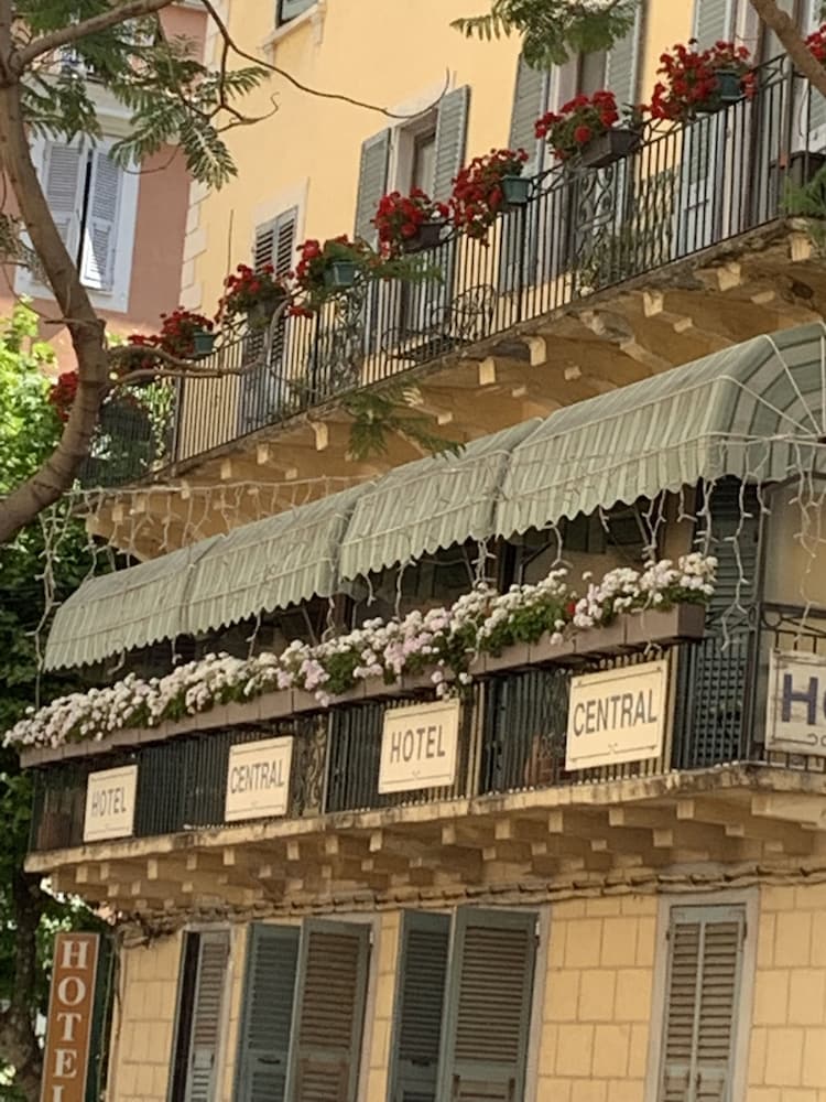 Фото Hotel Central Bastia