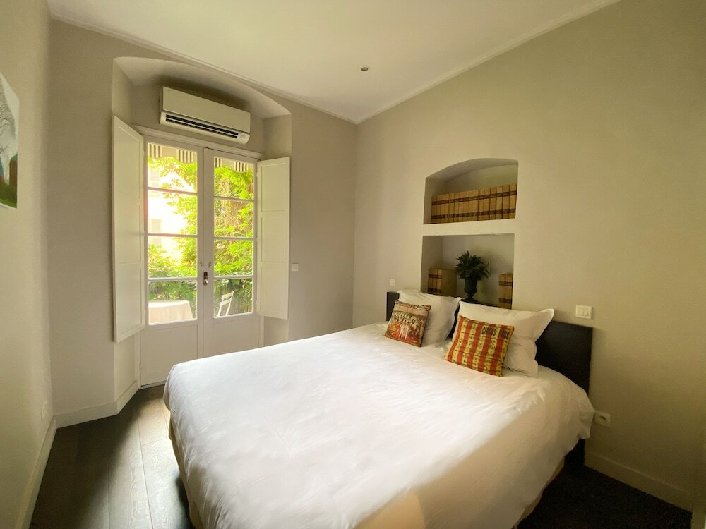 Фото Hotel Central Bastia