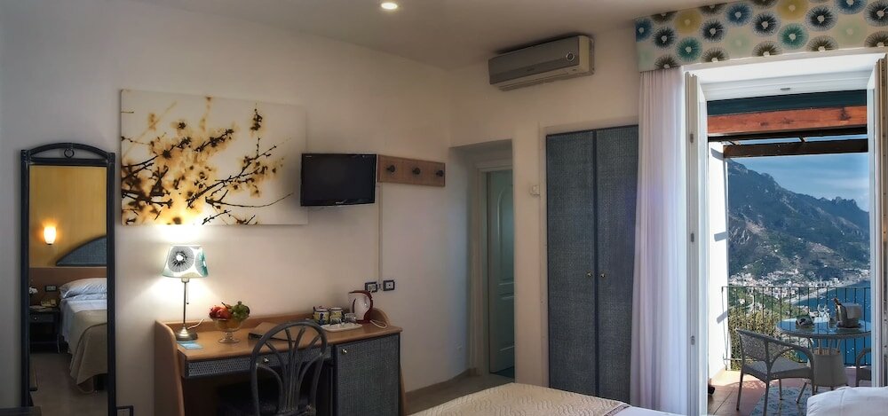 Фото Garden Hotel