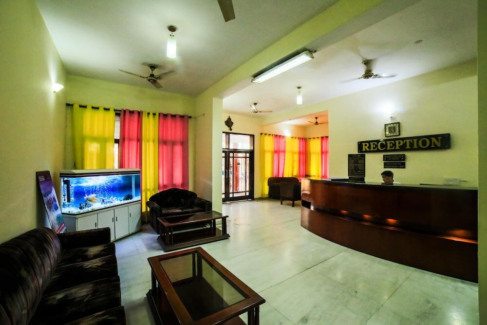 Фото Hotel Neeraj Bhawan