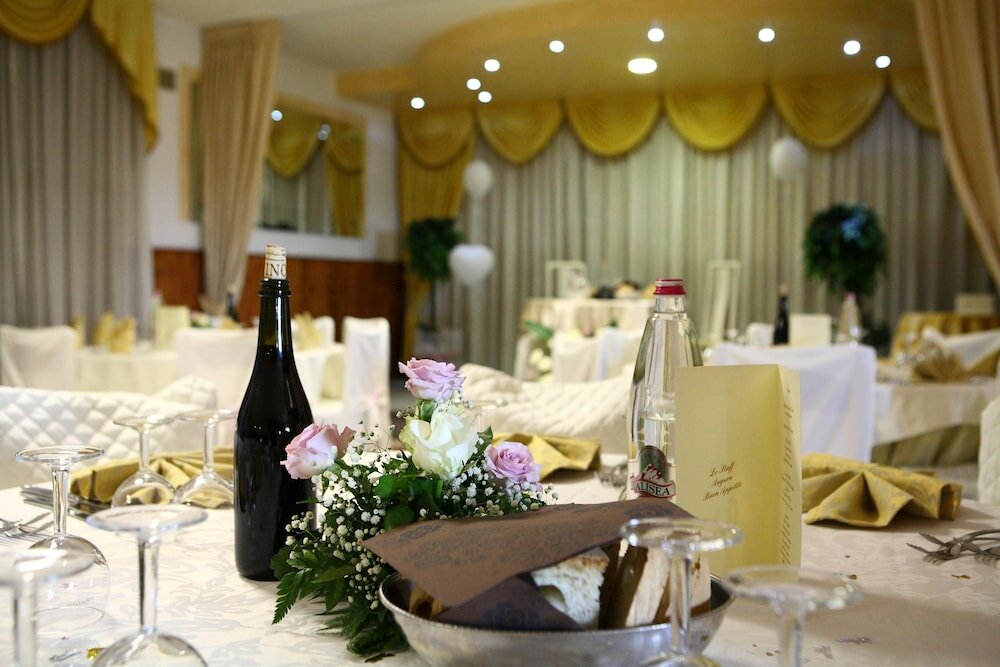 Фото Hotel Supersonik