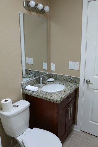 Гостиница Quiet Clean and Comfortable Room в Эдмондсе