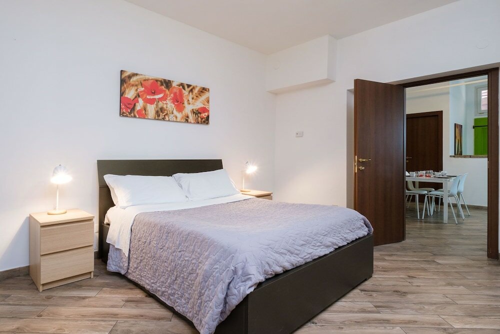 Фото House under the Towers