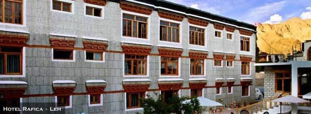 Фото Hotel Rafica