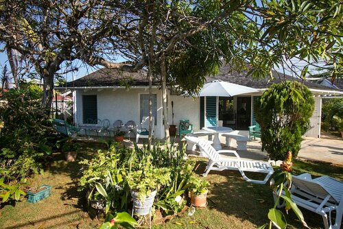 Гостиница Yellow Canary Beach Villa в Трелони