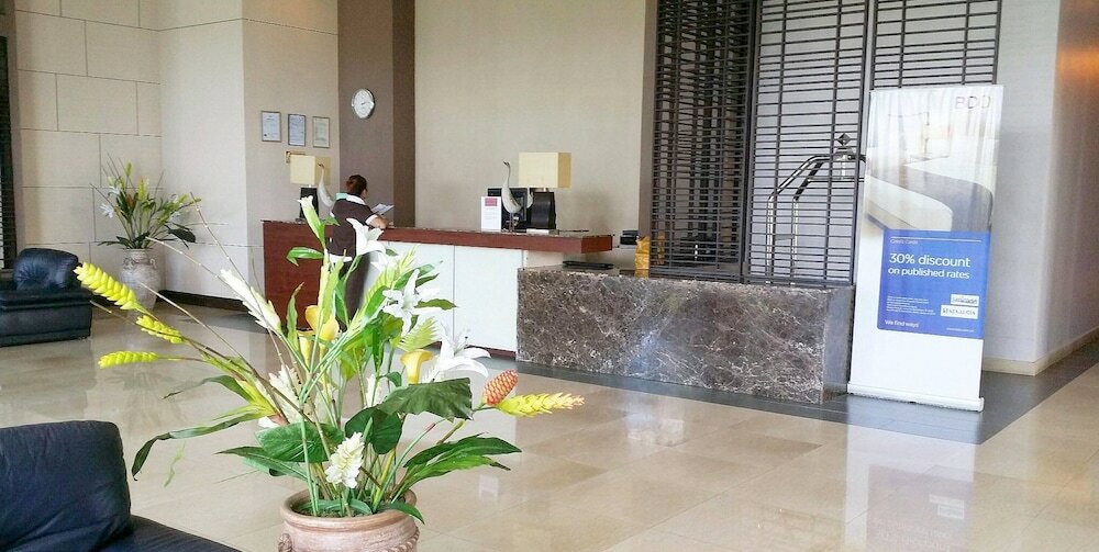 Фото La Mirada Residences