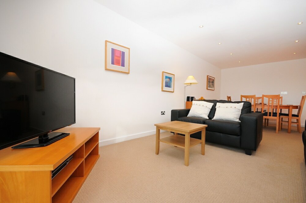 Фото Town or Country - Greenwich Apartments