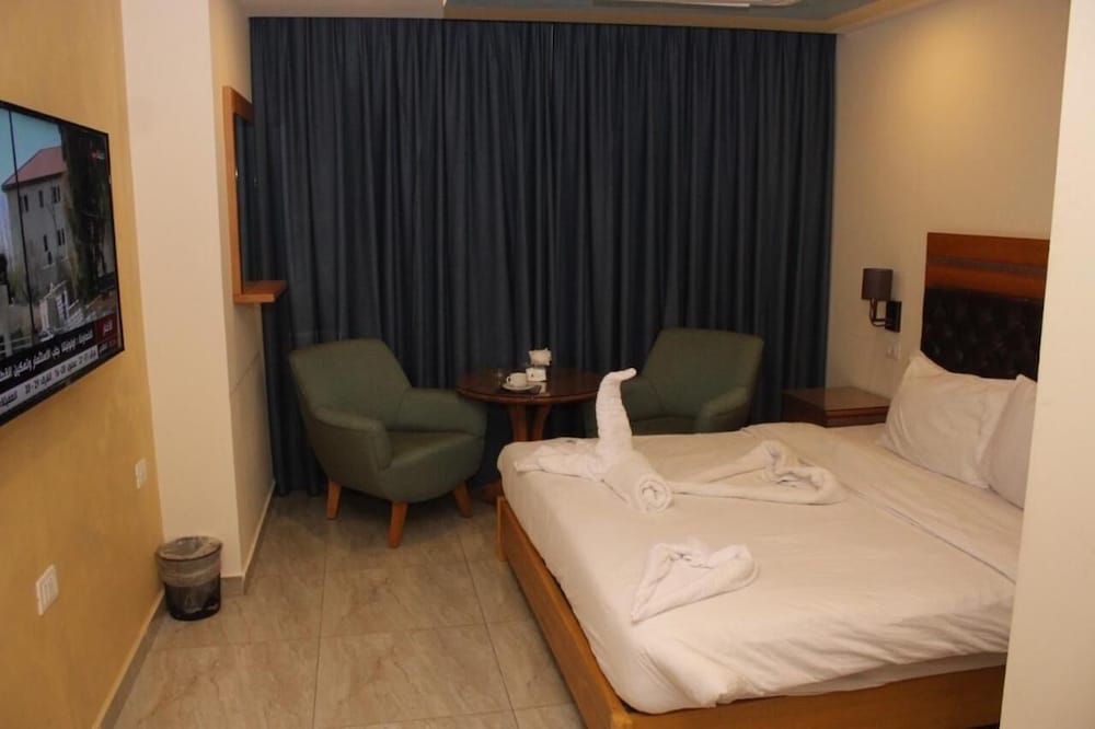 Фото Jewheret Alswefiah hotel suites