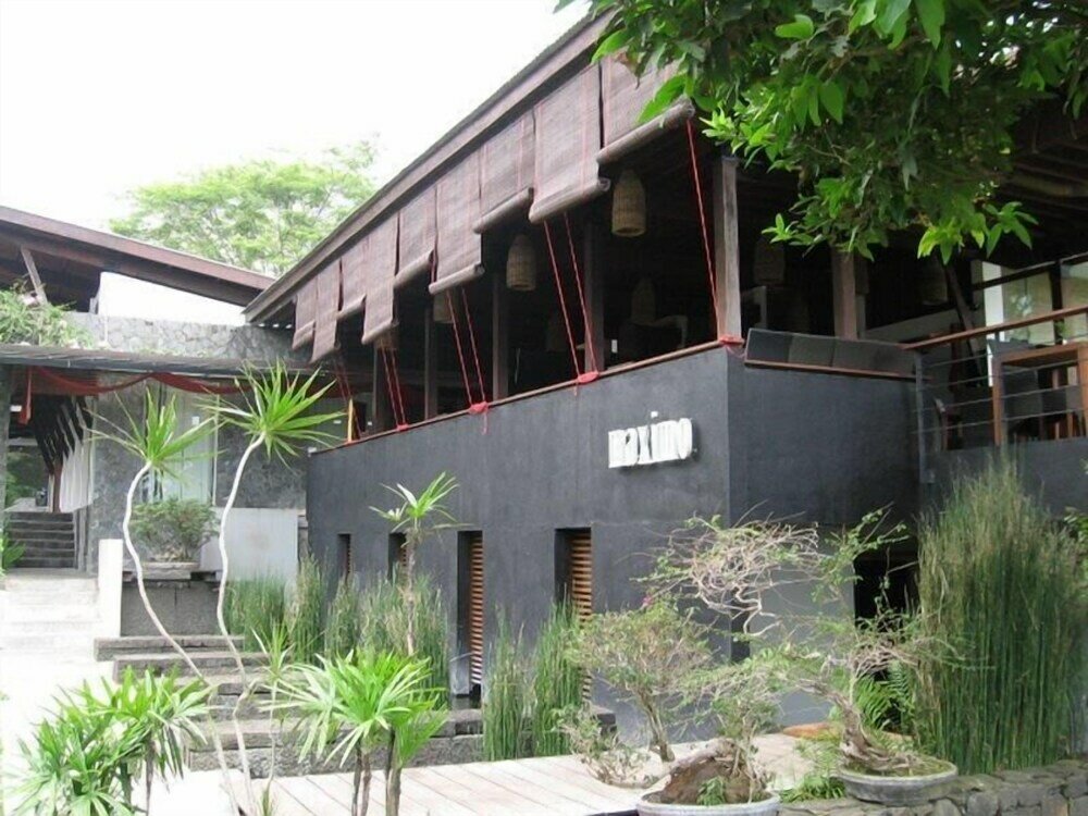 Фото Puri Setiabudhi Residence