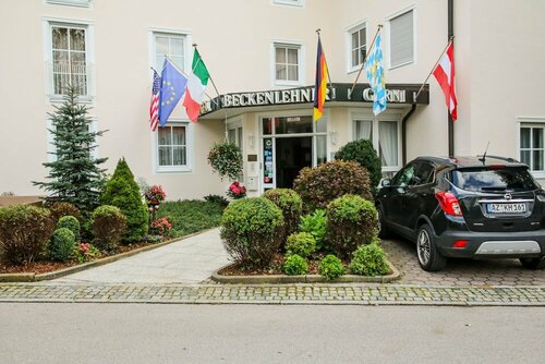 Гостиница Boutique Hotel Beckenlehner в Унтерхахинге