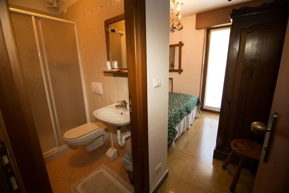 Фото Hotel Edelweiss