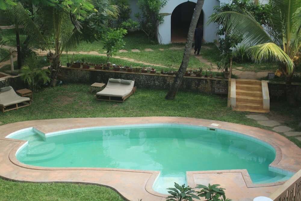 Фото Kijani Hotel