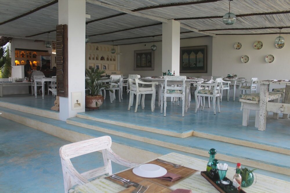 Фото Kijani Hotel