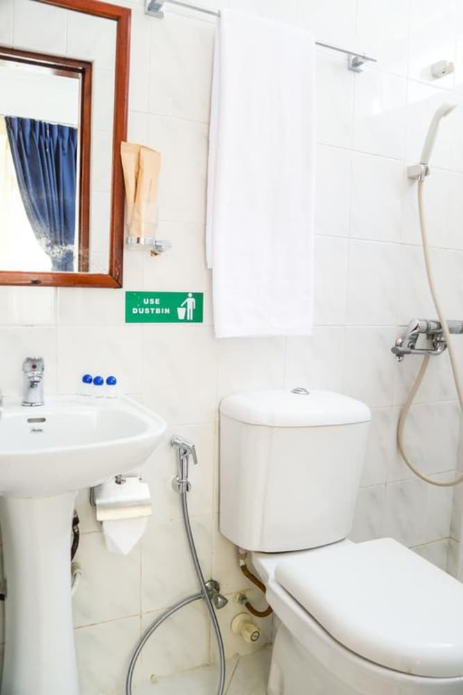 Фото Sunny Suites Inn